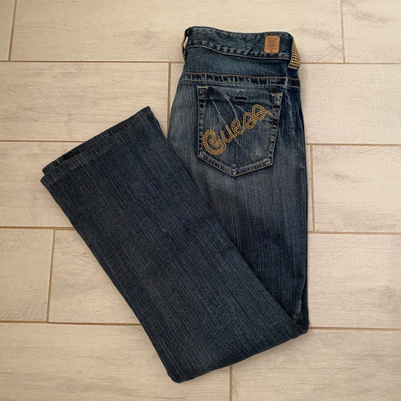 Gently Worn Slightly Distressed Guess Size 31 Straight Leg Jeans - Picture 8 of 11